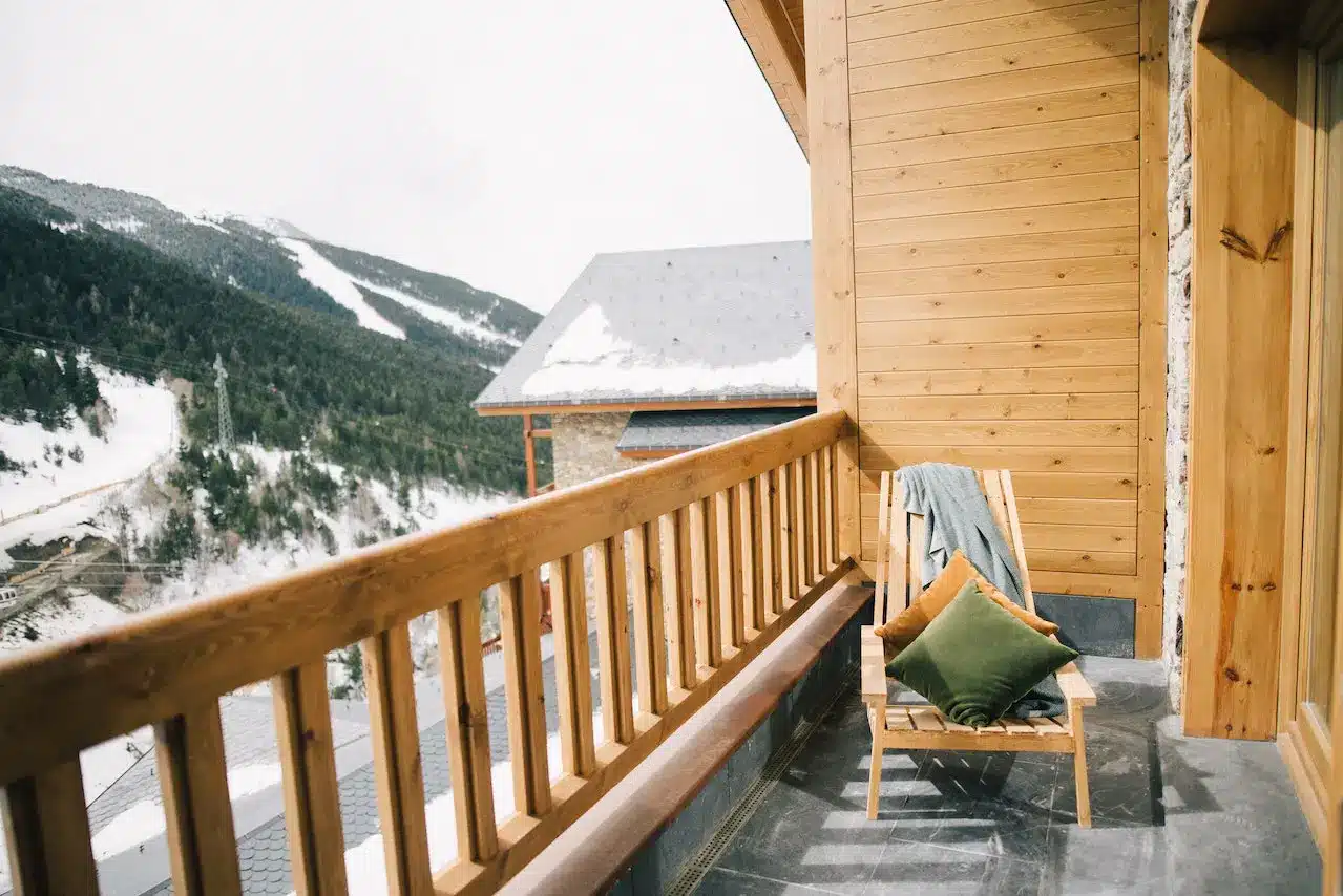 Starting Your Own Holiday Letting Business: What You Need to Know